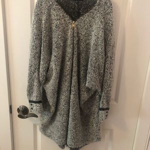 Papillon Size Medium Fuzzy Zip-Up Sweater